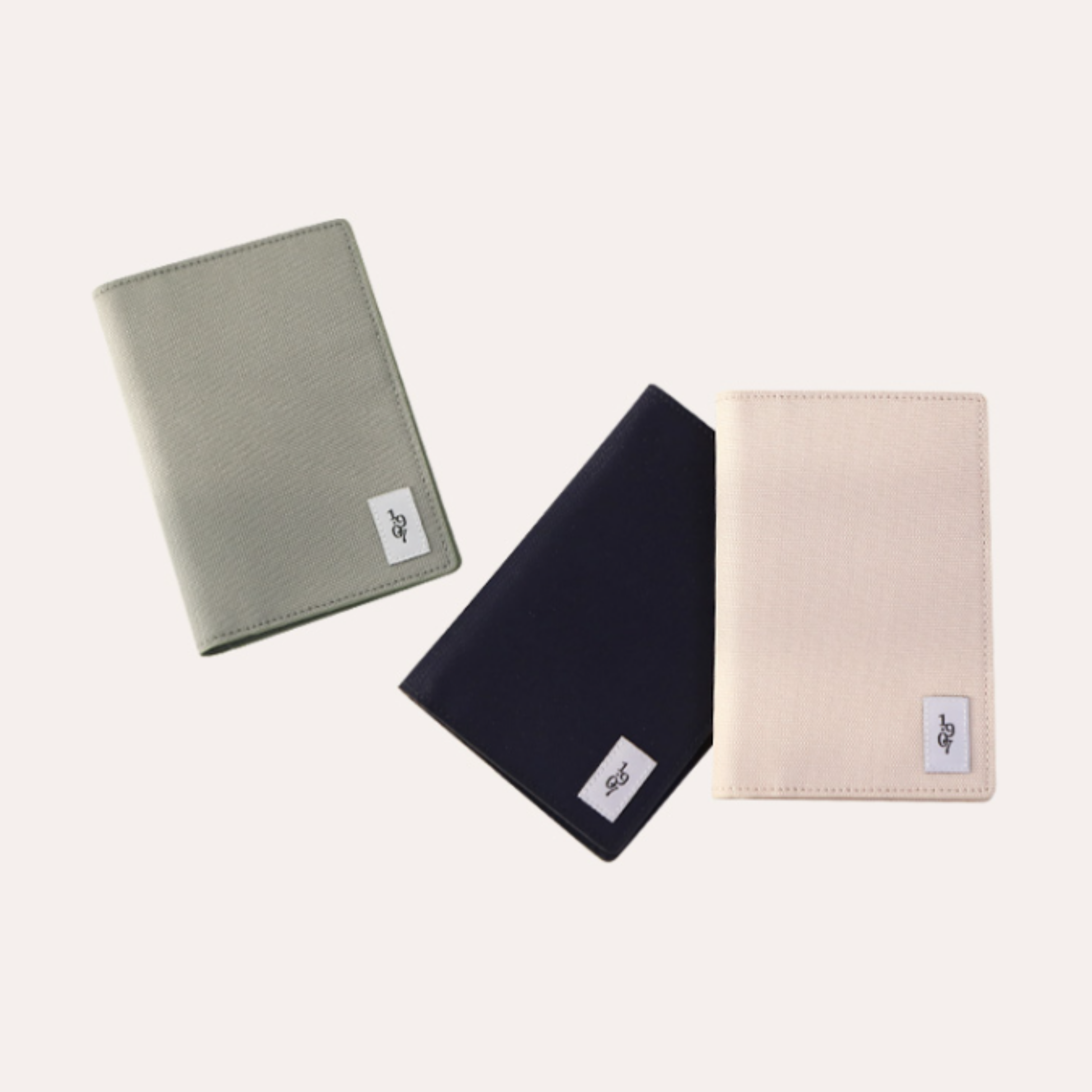 [PLASTIC] Passport Case